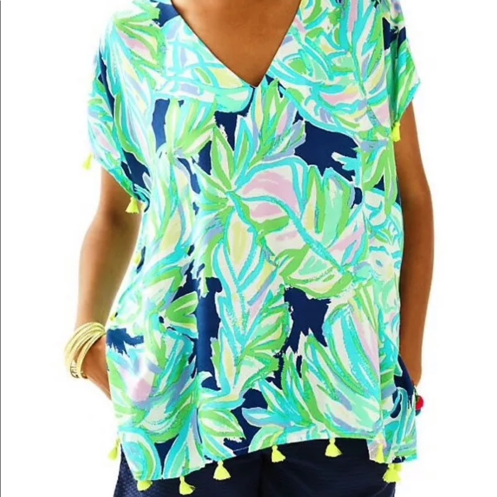 ❌found!! 😍ISO Lilly Pulitzer top